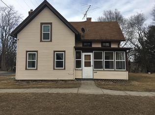 2154 Mill St, East Troy, WI 53120