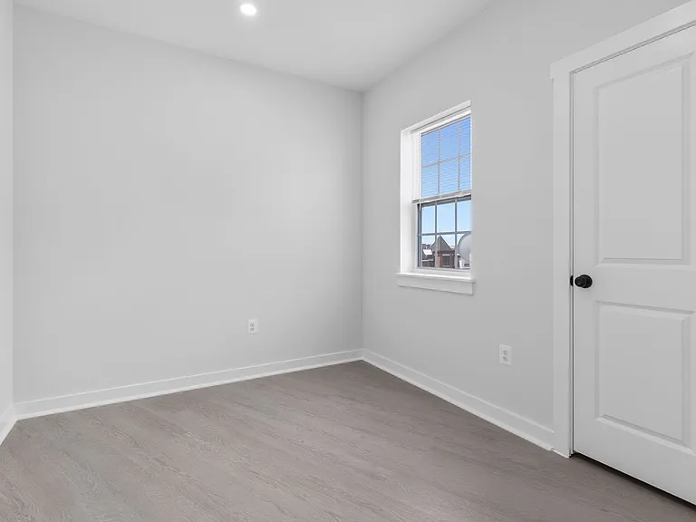 54 Rhode Island Ave NW — Photo 12