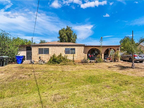 3rd image of 7081 Valley Way