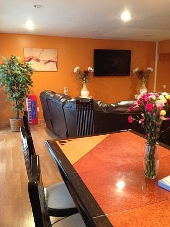 1st image of 29020 Tiffany Dr E