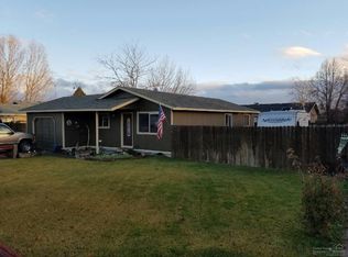 2522 SW Evergreen Ave, Redmond, OR 97756