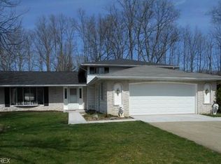 20790 Burgandy Dr, Strongsville, OH