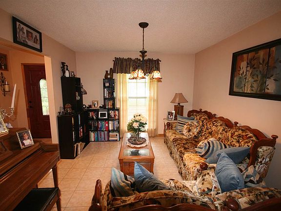 5th image of 2223 Napoleon Bonaparte Dr