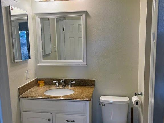 4th image of 742 Fairfax Dr APT 102