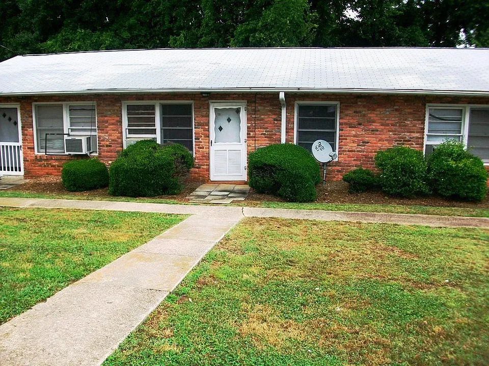 311 Old Greenville Hwy #8