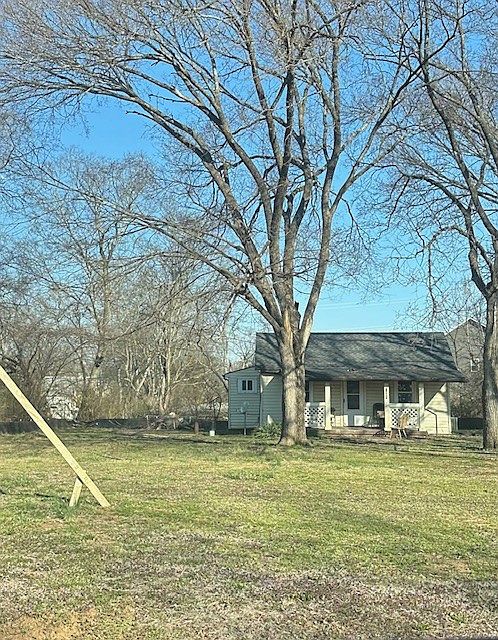 2nd image of 1609 Elizabeth Rd
