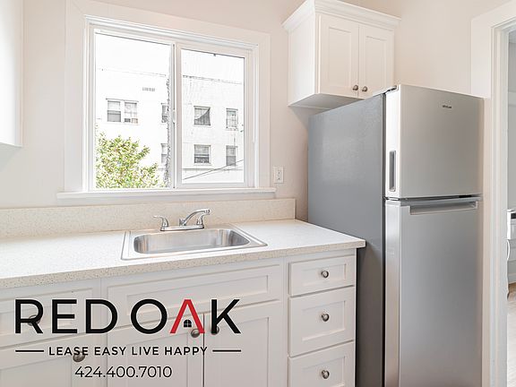 3rd image of 147 1/2 S New Hampshire Ave #9