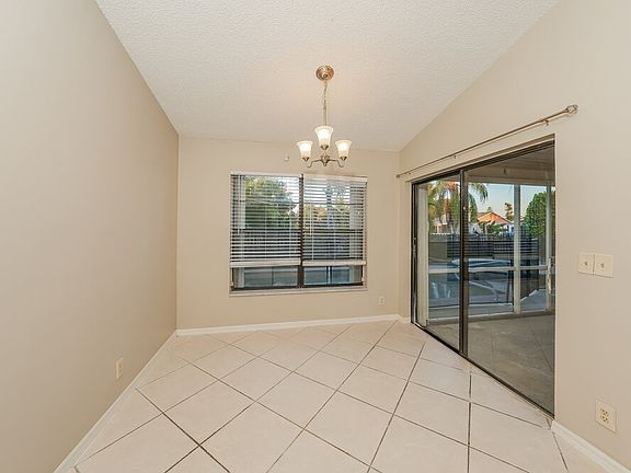 5th image of 1455 Thornbank Ln
