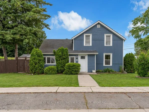 182 West St, Greater Napanee, ON K7R 2P5