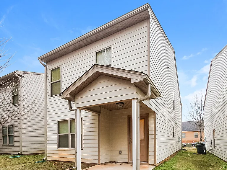 6374 Avery St SW — Photo 17