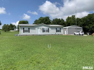 150 Tulip Ln, Vienna, IL 62995