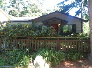 13014 10th Ave NE, Seattle, WA 98125