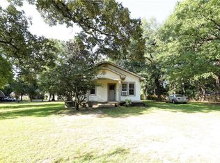 302 Corrine St, Pineville, LA 71360