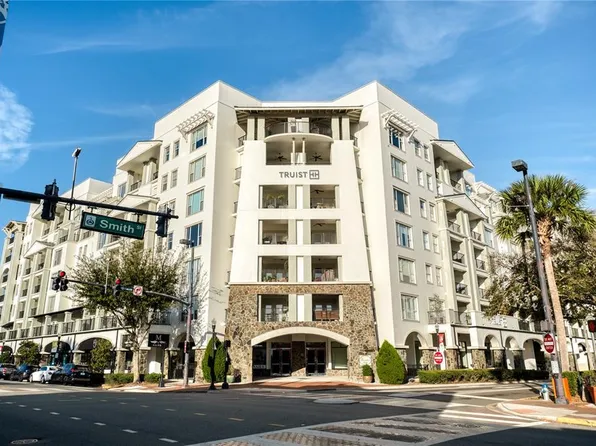 2305 Edgewater Dr #1403, Orlando, FL 32804