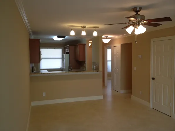 493 Tallwood St #102, Marco Island, FL 34145