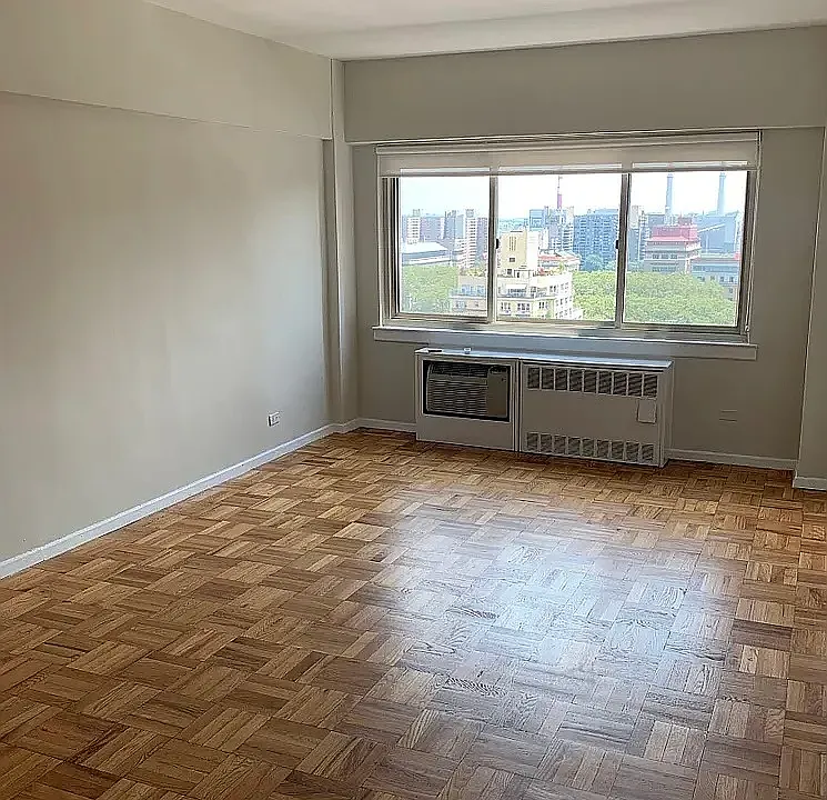 360 E 65th St #19F