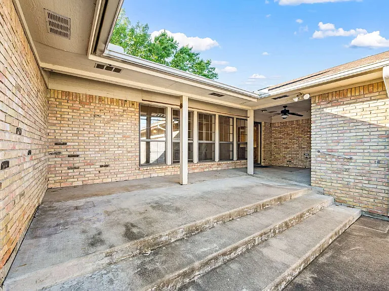507 Crestview Dr — Photo 25
