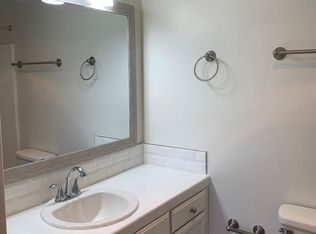 262 W Valencia Ave APT J, Burbank, CA 91502
