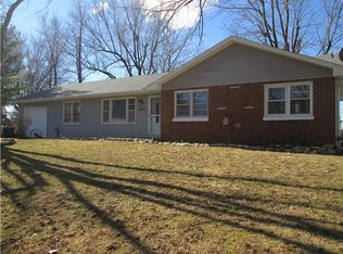 109 Ridgeway Dr, Wood Heights, MO 64024