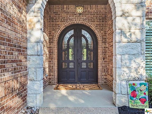 3rd image of 16 Lago Verde Ln