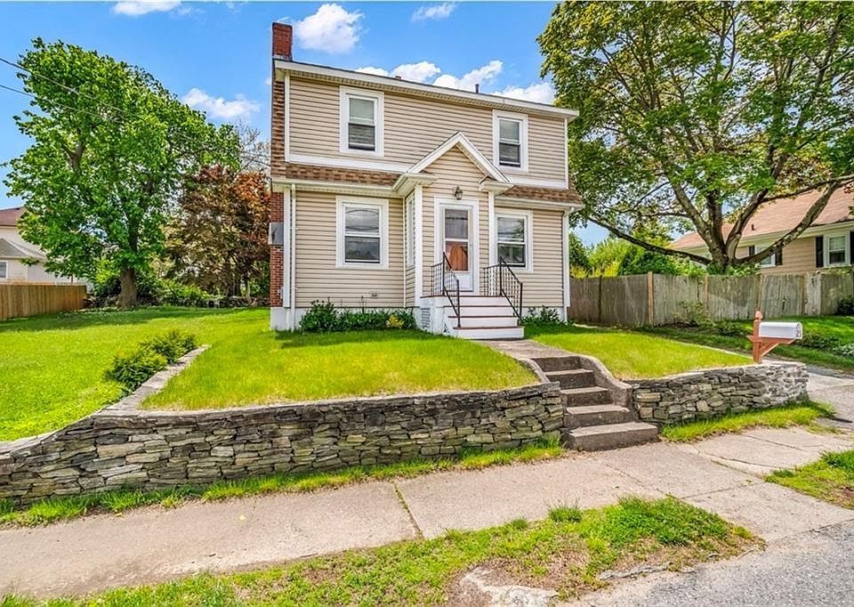 1st image of 25 Mayflower St
