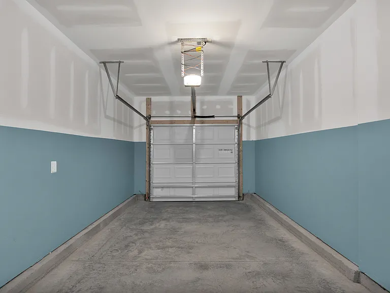 198 Greenoak Trl — Photo 28