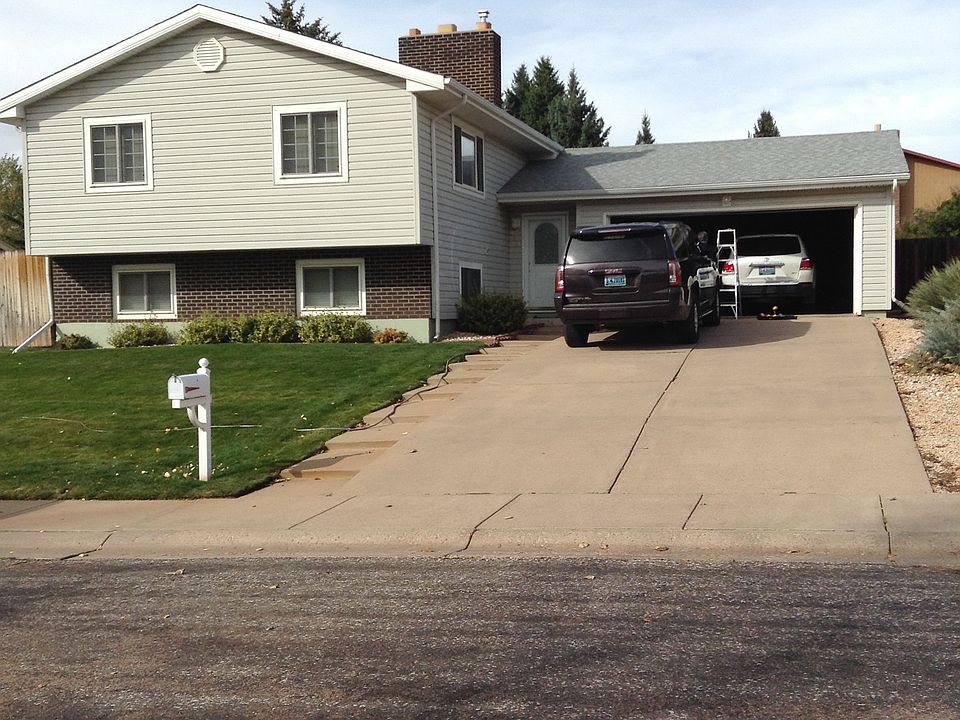 1st image of 1701 Mitchell St