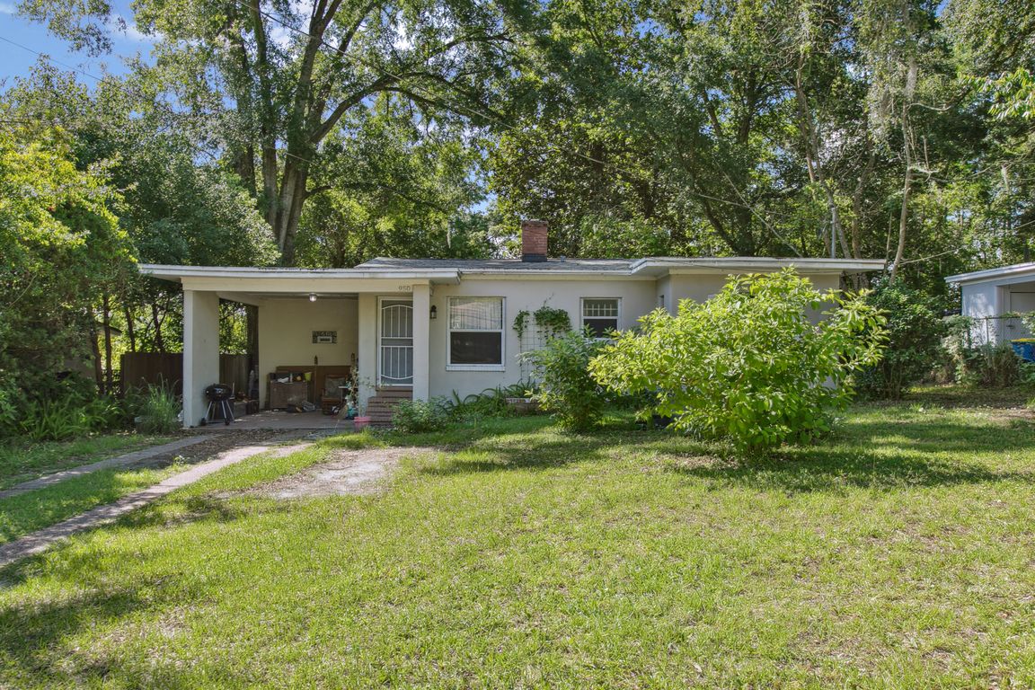 950 Ashton St (1)