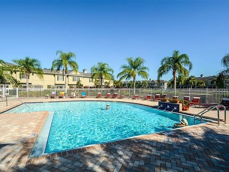7685 Plantation Cir #B — Photo 30