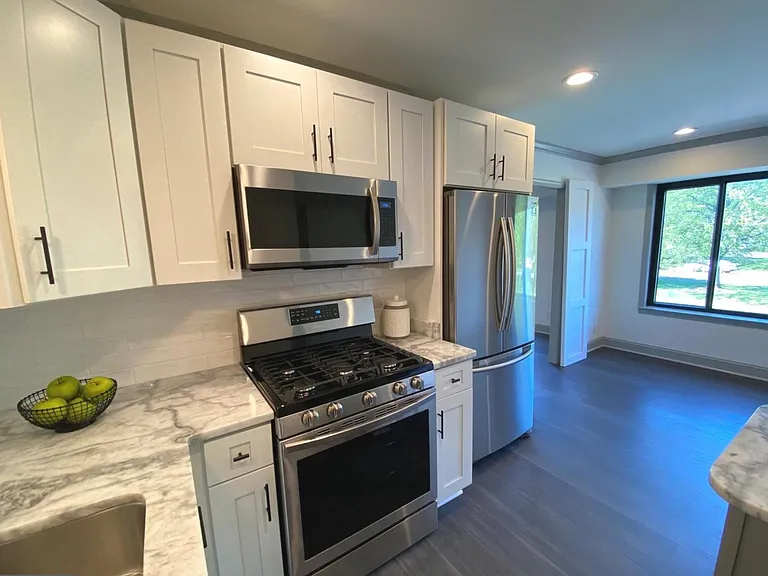 125B Clubhouse Dr SW #11 — Photo 1