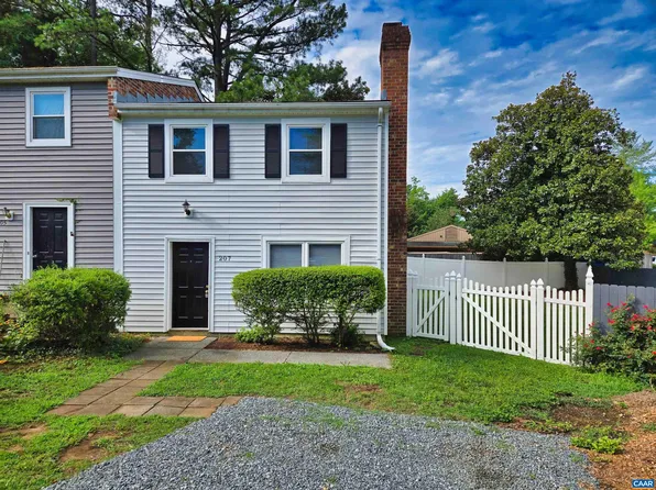 207 Greentree Park, Charlottesville, VA 22901