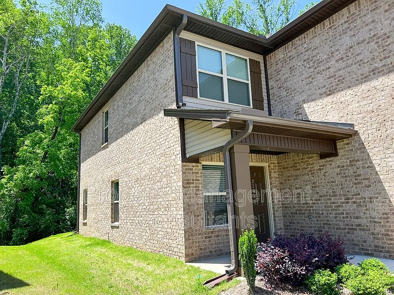 27982 Chalmers Cir — Photo 3