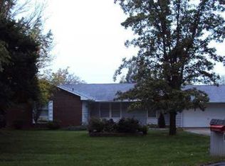 302 Maplewood Ct, Bryan, OH 43506