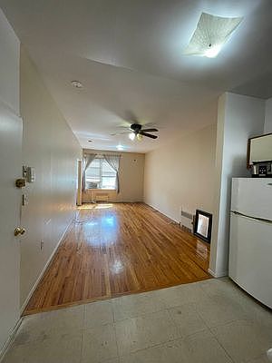 5th image of 35-05 Ditmars Blvd #3B