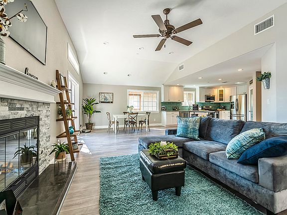 3rd image of 885 Masterson Dr