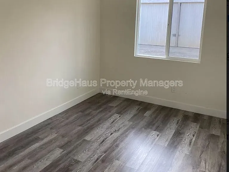 4436 Cherokee Ave — Photo 9