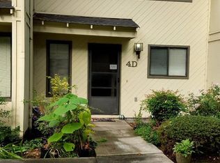 1327 Maple Leaf Ct APT 4D, Medford, OR
