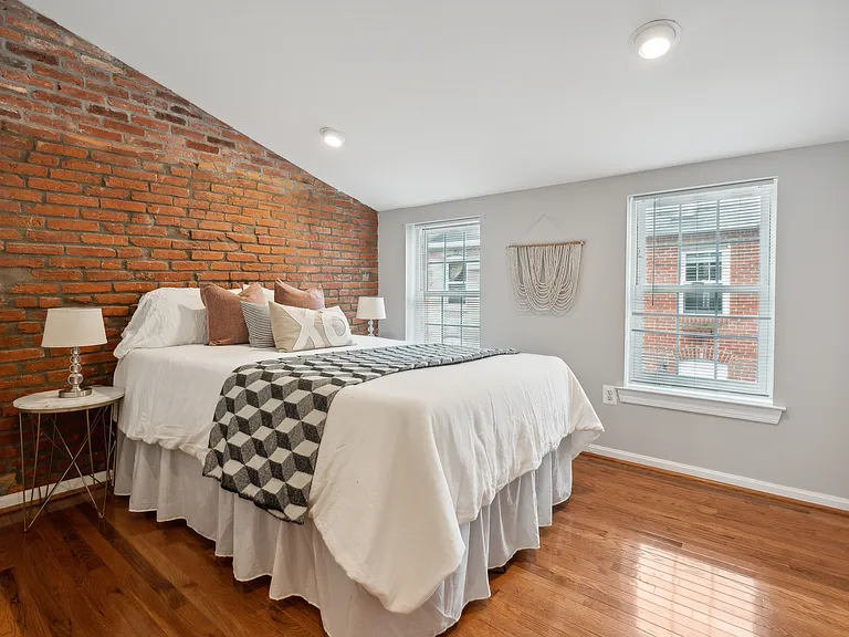 2023 Portugal St — Photo 13