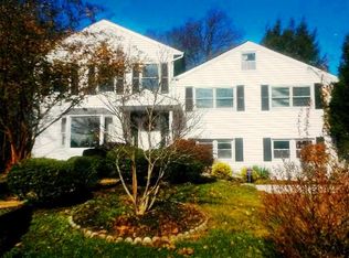 7114 Enterprise Ave, Mc Lean, VA 22101