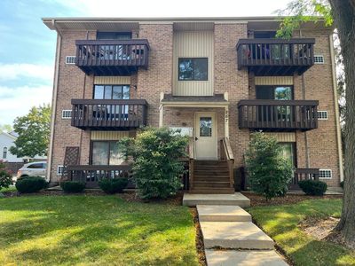267 12th St #6D, Wheeling, IL, 60090
