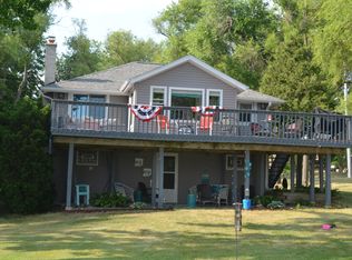 812 Willow Dr, Colon, MI 49040