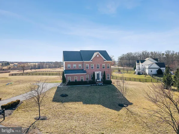 14700 Falconaire Pl, Leesburg, VA 20176