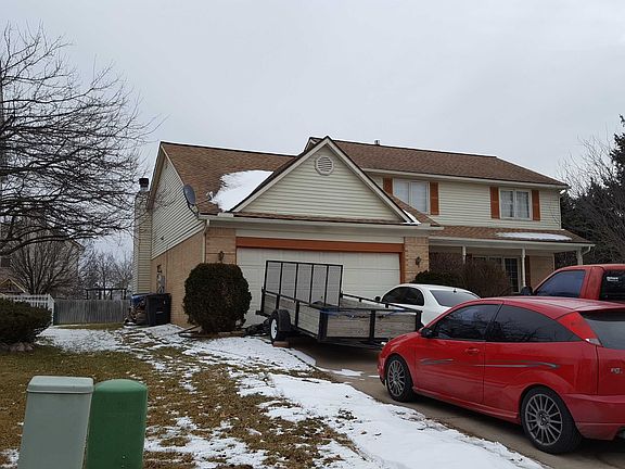3rd image of 3999 Palisades Blvd