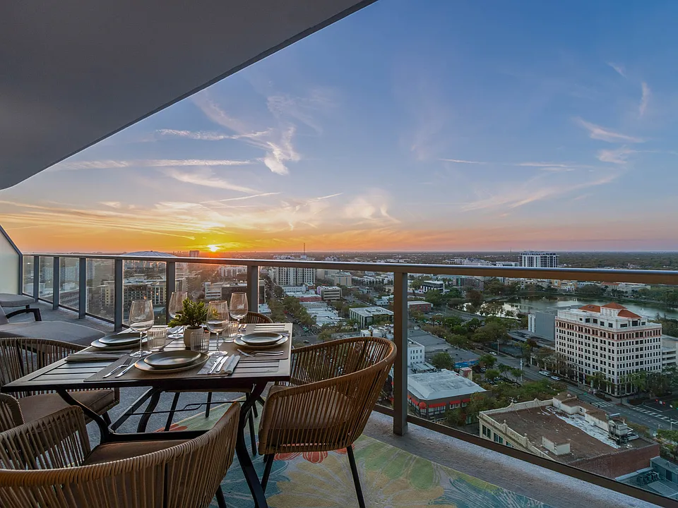 400 Central Ave #2102
