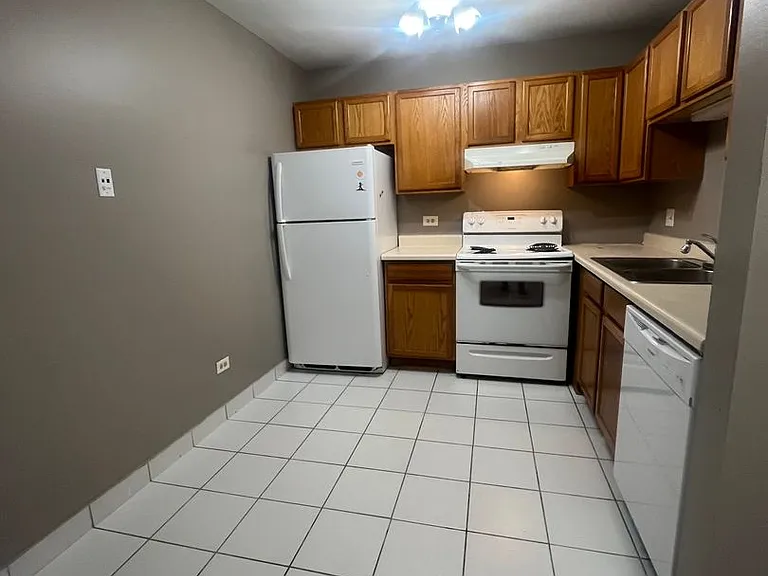 2342 W Nichols Rd — Photo 9