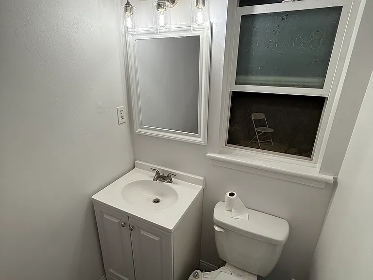 2907 University Ave — Photo 5