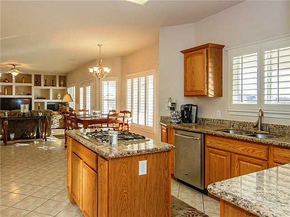 5th image of 13562 Emerald Coast Ln