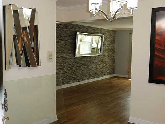 2nd image of 75 Street #10-2K