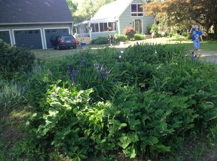 5 Cemetery Ln, Ashaway, RI 02804