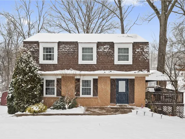 185 Cypress Dr, Pittsburgh, PA 15241